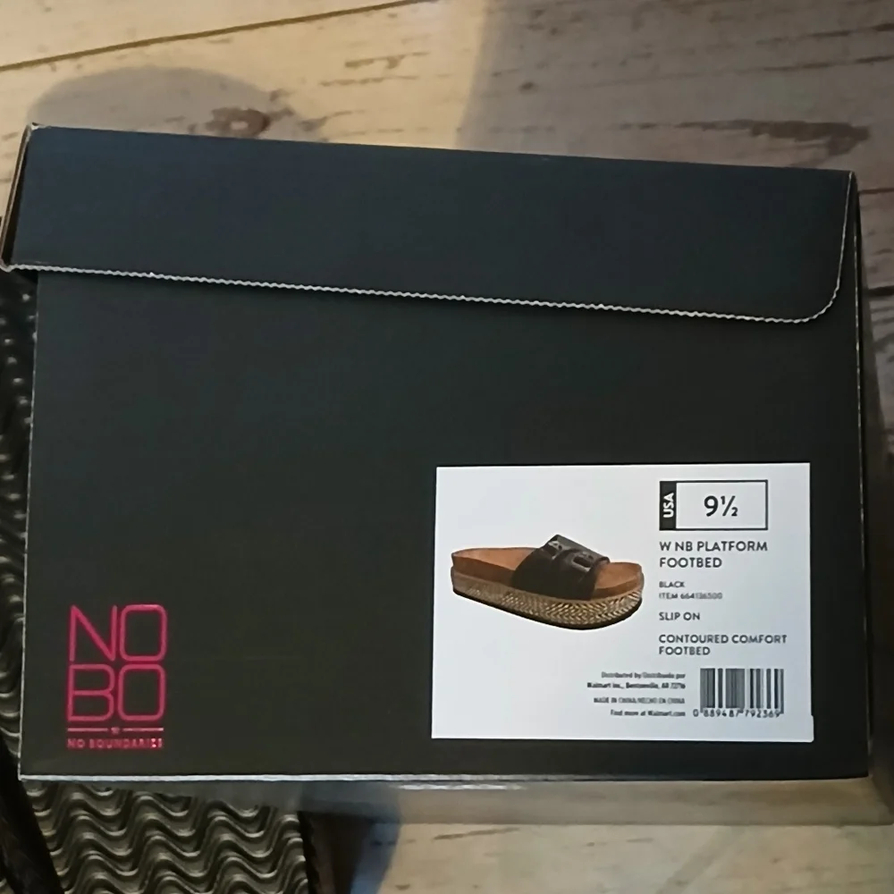 No Boundaries Women's Platform Comfort Foot Bed Sandals Black Size 9 1/2